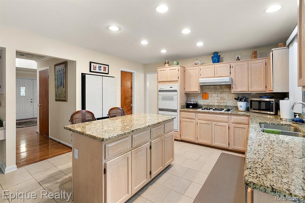 1719 Hickory Bark Lane