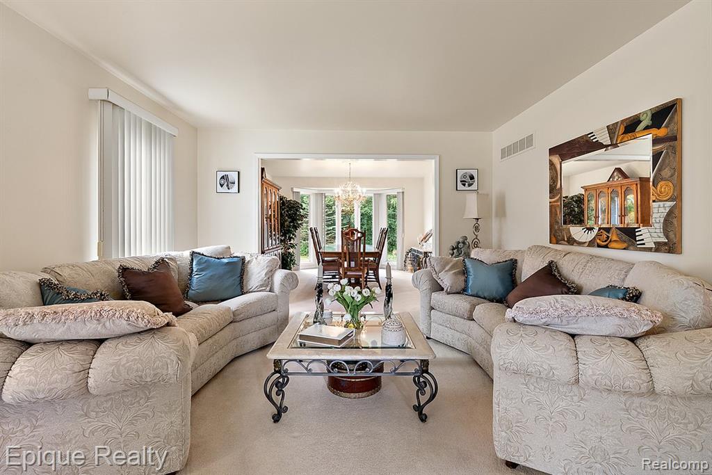1719 Hickory Bark Lane