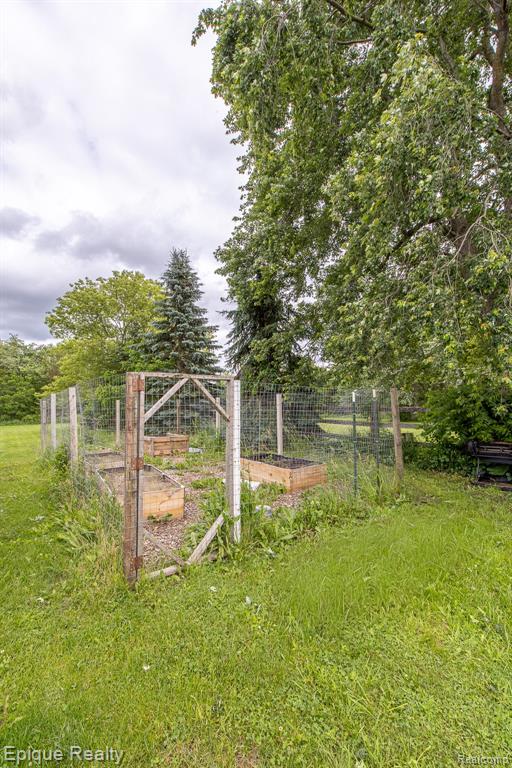 3168 N Baldwin Road