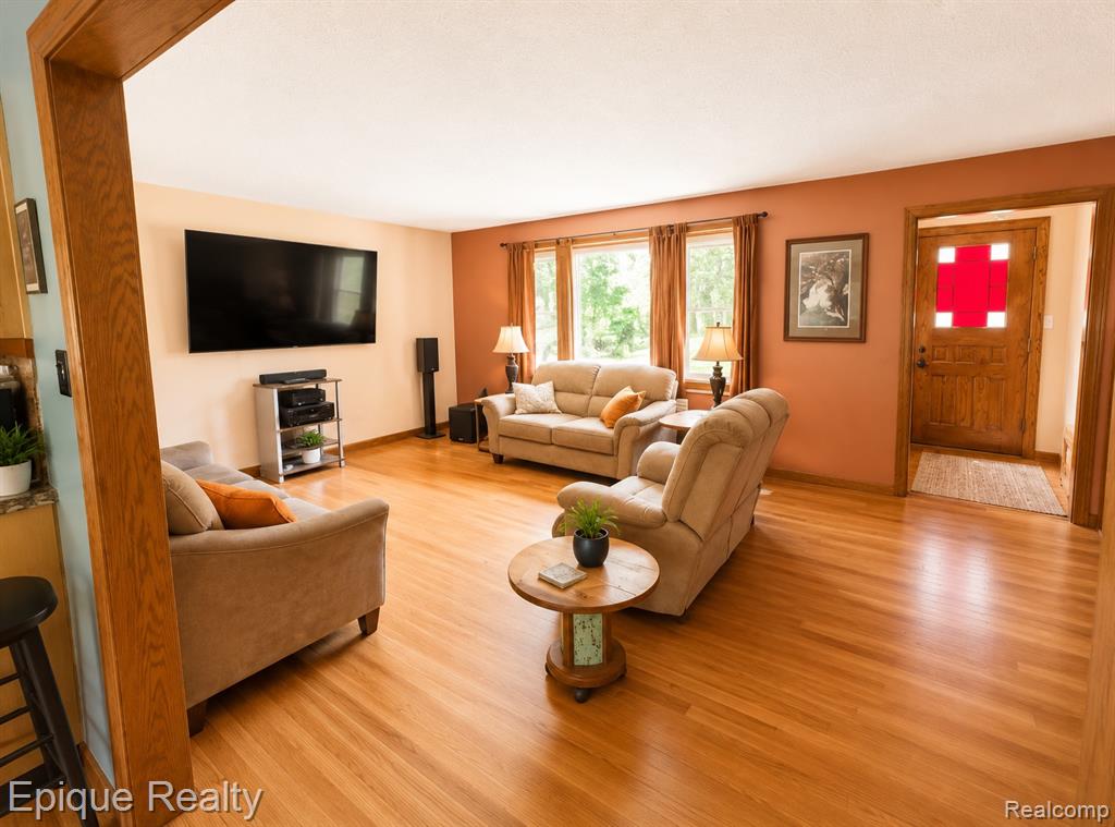 43899 Crowley Road