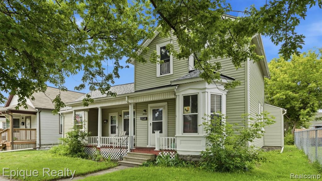 1807 10th Street