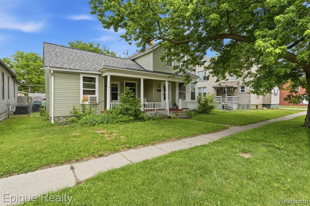 1807 10th Street