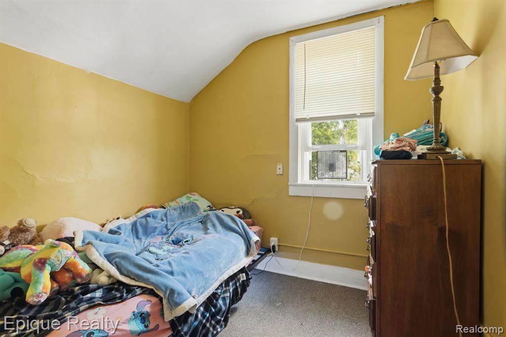 1807 10th Street