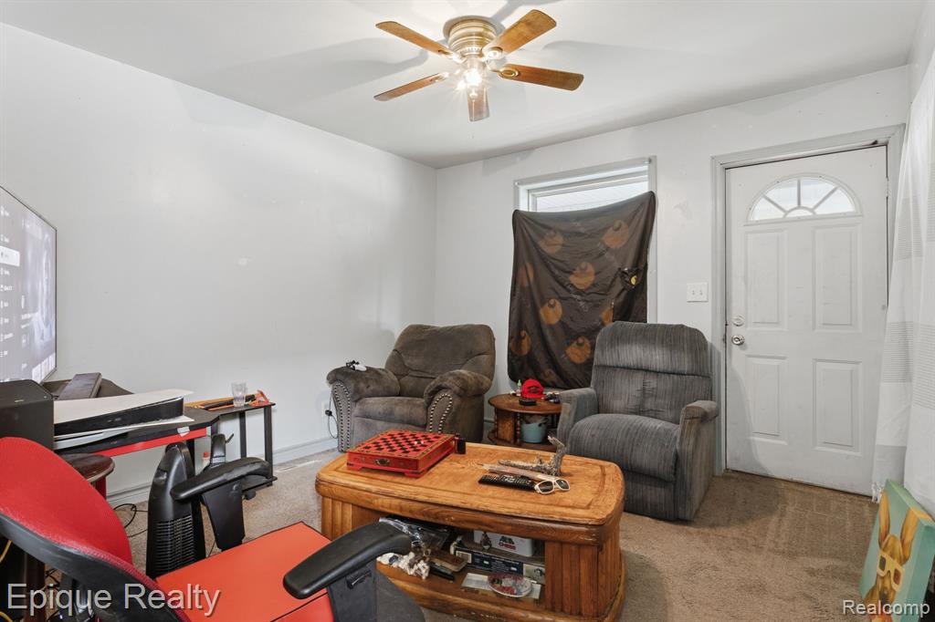 1807 10th Street