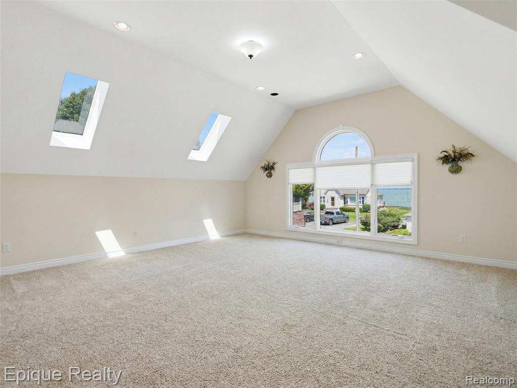 33124 N River Road