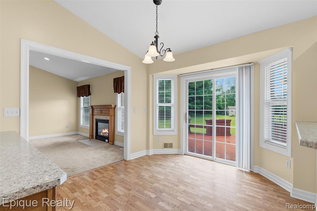 1409 Meadow Green Lane