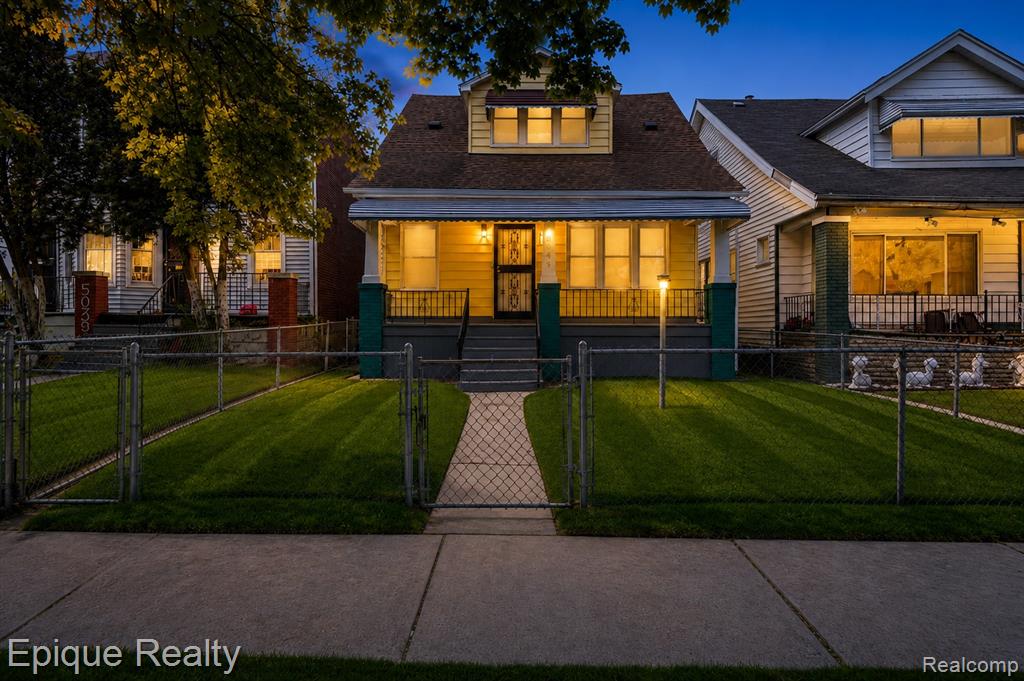 5045 Fairview Street