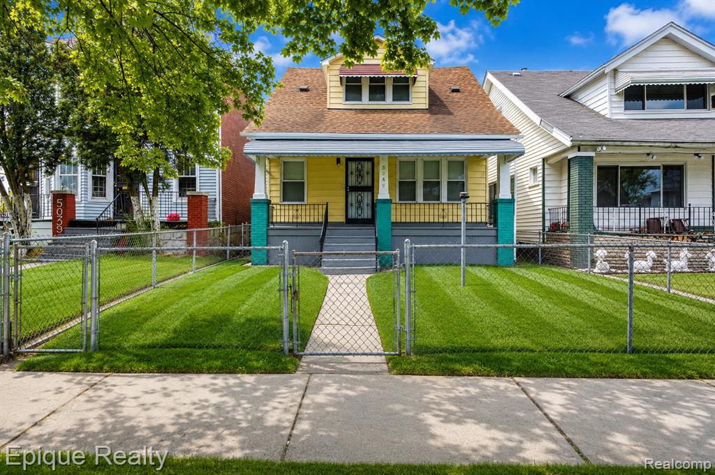 5045 Fairview Street