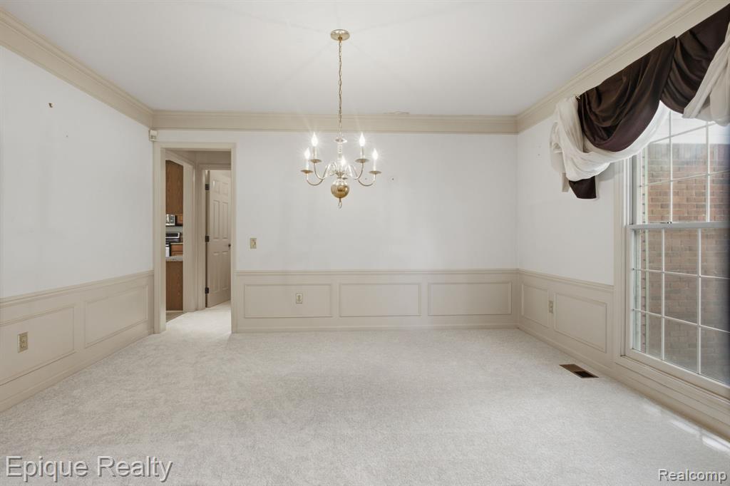 3261 Windwood Road