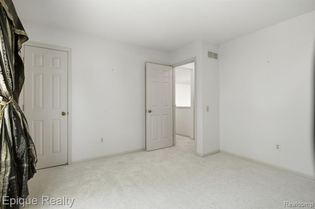 3261 Windwood Road