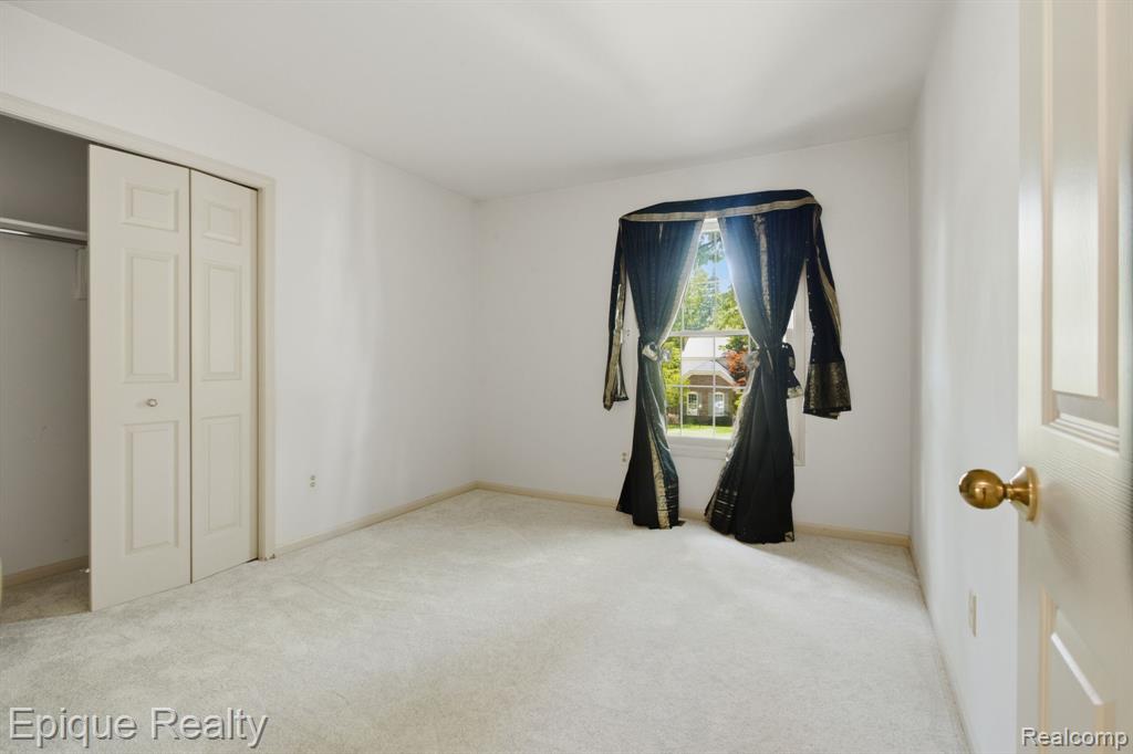 3261 Windwood Road