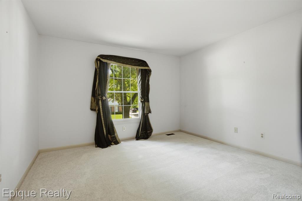3261 Windwood Road