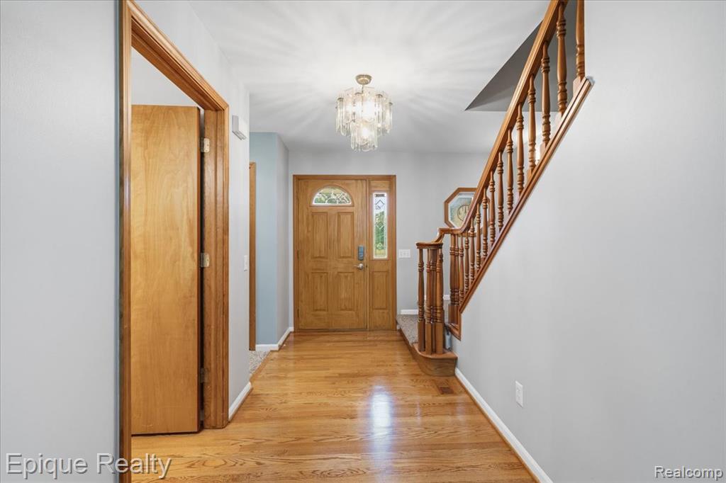 1221 Rhodes Road
