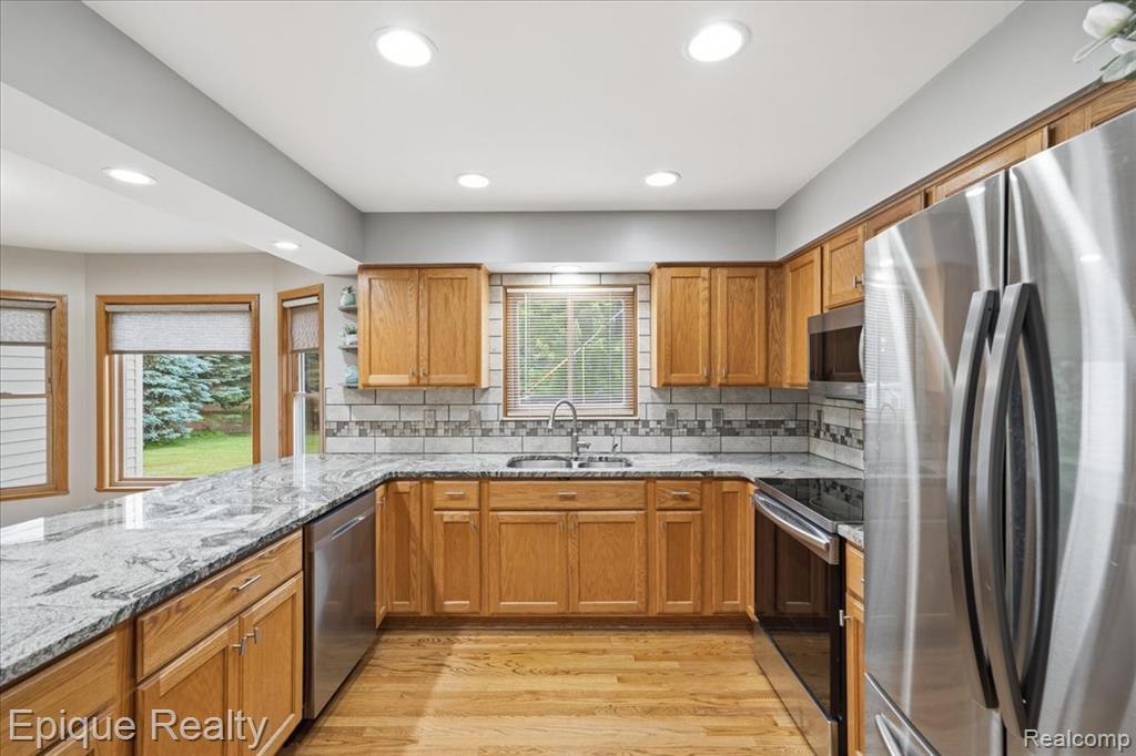 1221 Rhodes Road