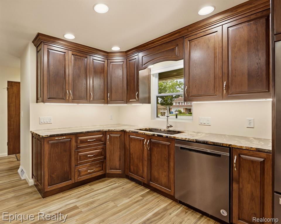 1612 Saint Marys Court