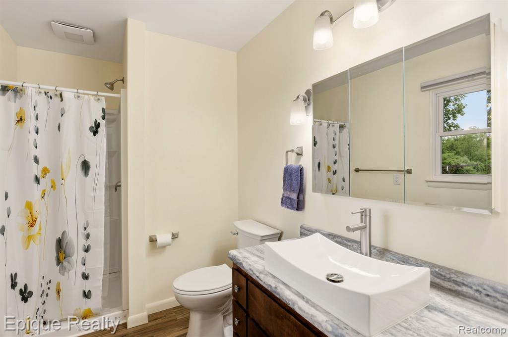 1612 Saint Marys Court