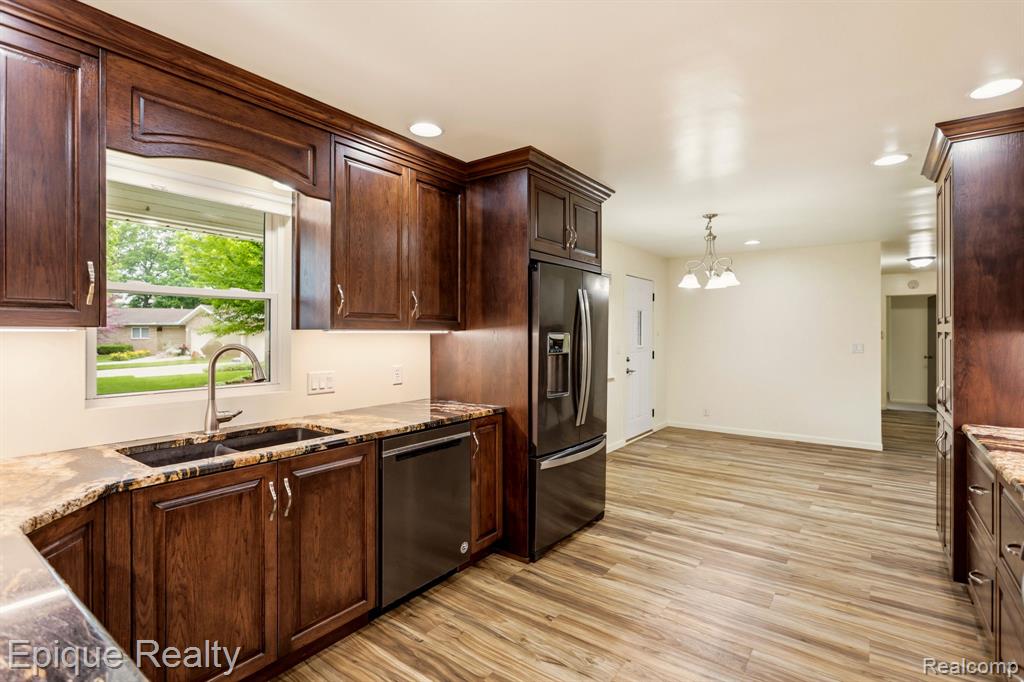 1612 Saint Marys Court