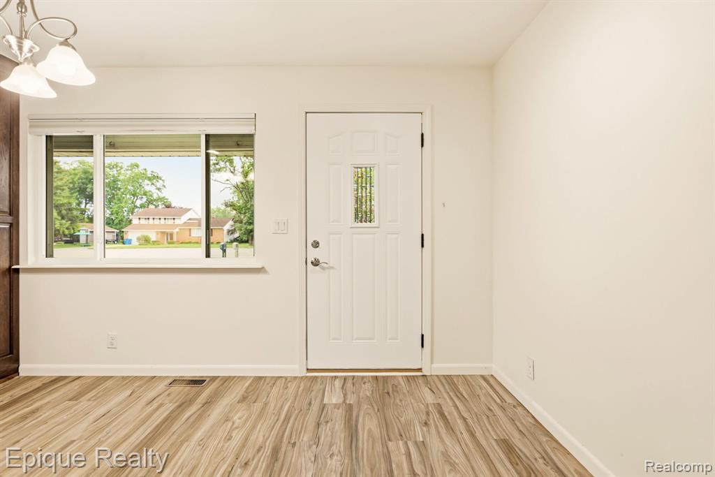 1612 Saint Marys Court