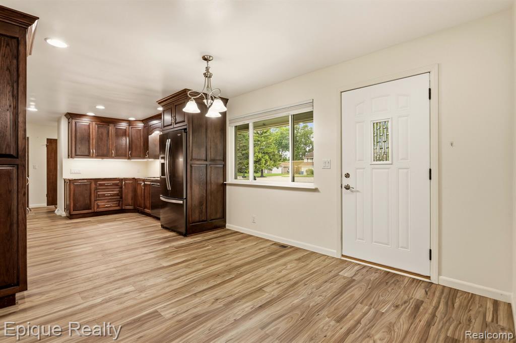 1612 Saint Marys Court