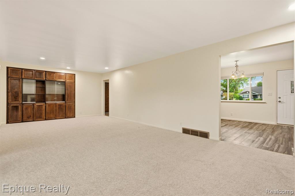 1612 Saint Marys Court