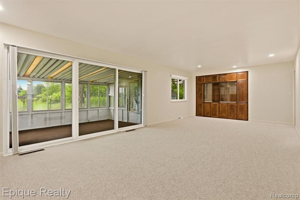 1612 Saint Marys Court