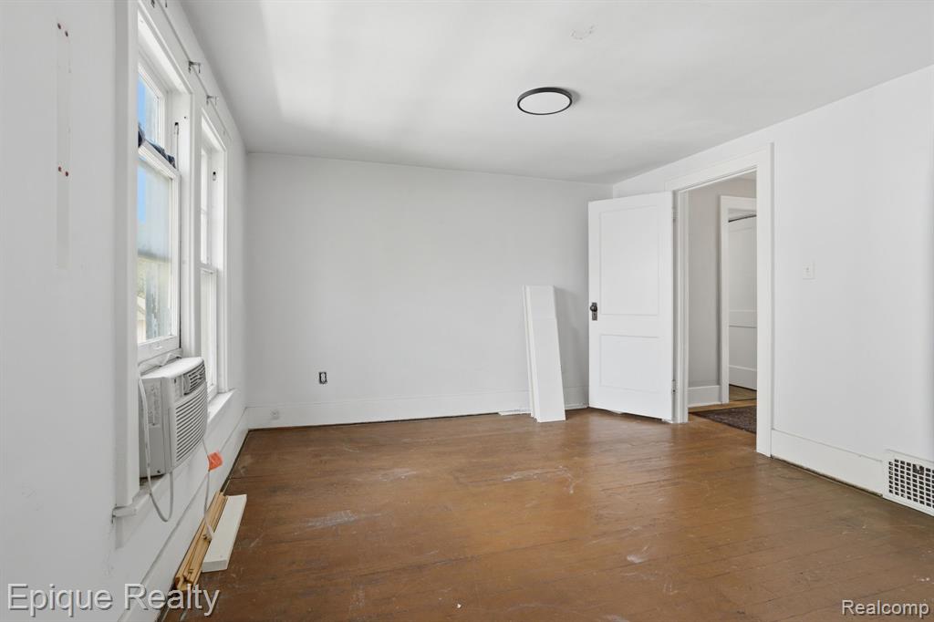 819 Tunnel Street
