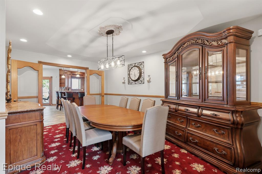 3864 Lakeshore Road