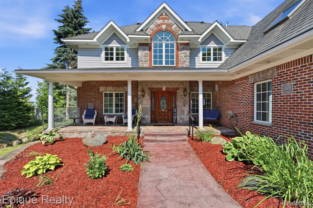 3864 Lakeshore Road