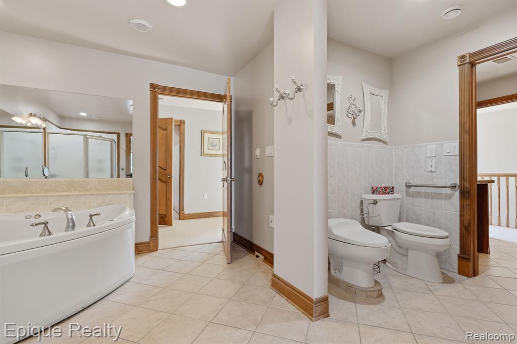 3864 Lakeshore Road