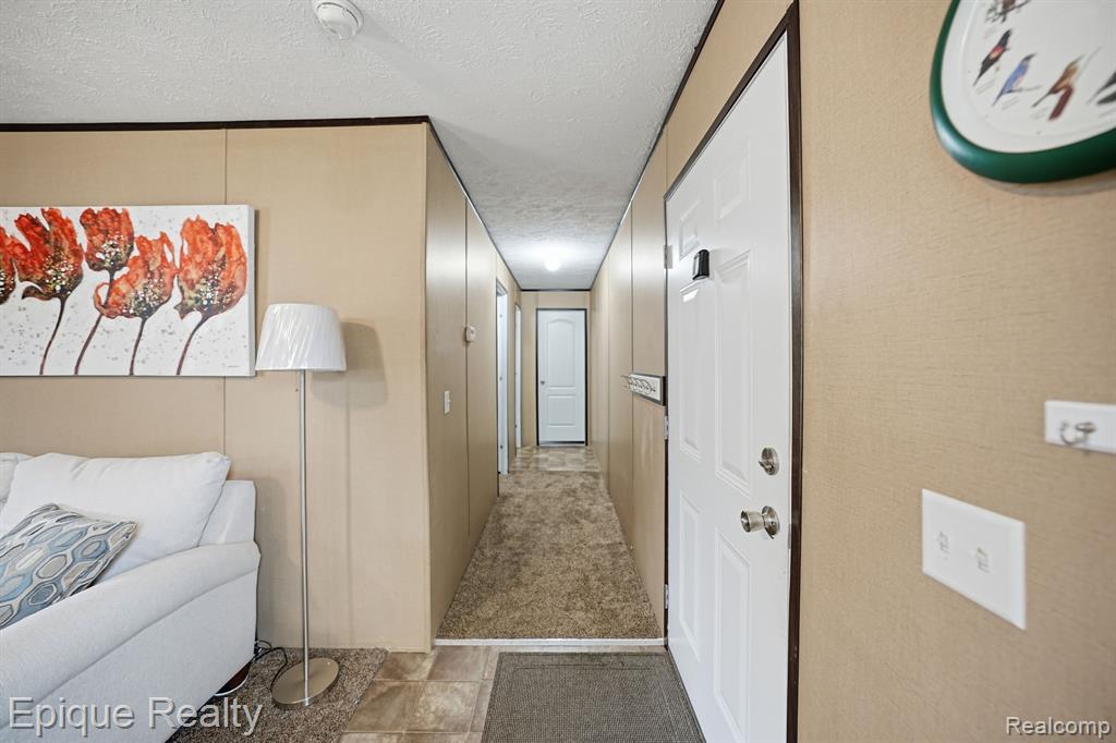 48580 Pineview Drive