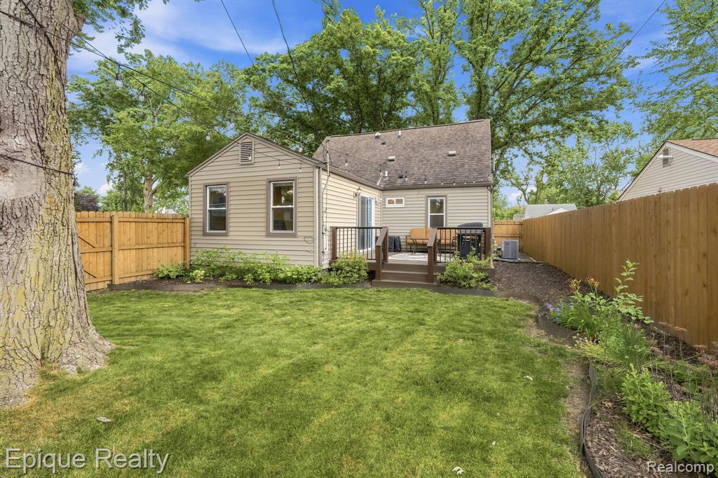 3402 Normandy Road