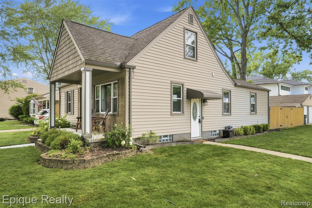 3402 Normandy Road