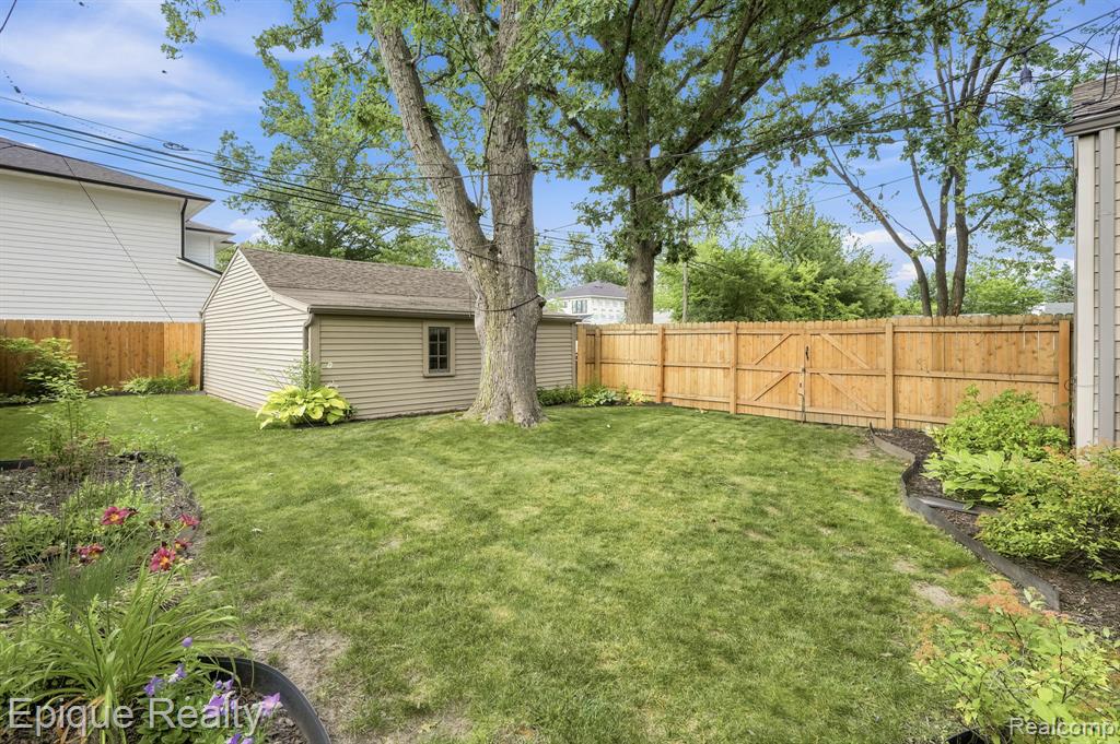 3402 Normandy Road