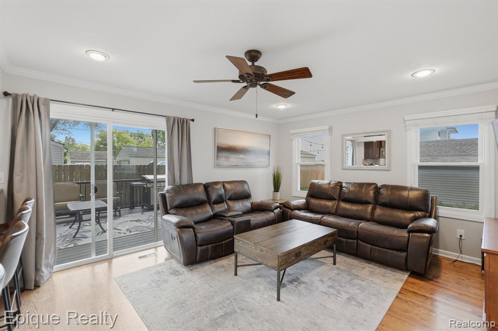 3402 Normandy Road