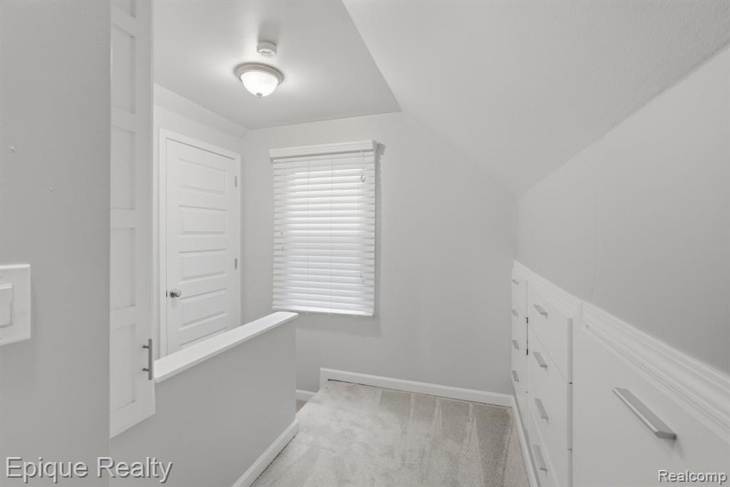 3402 Normandy Road