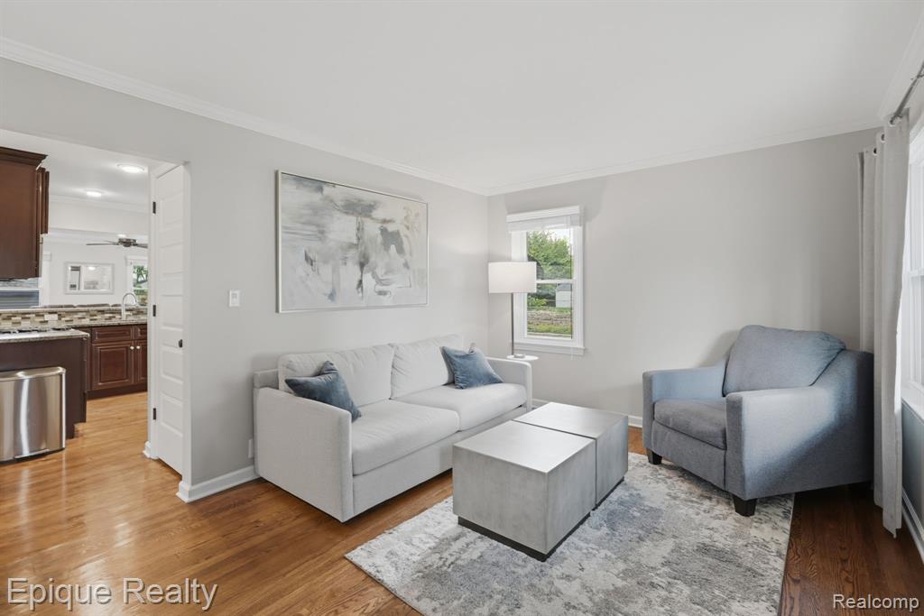 3402 Normandy Road