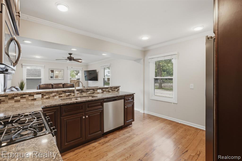 3402 Normandy Road