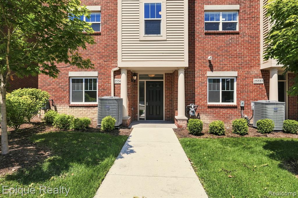 25549 Grandview Lane # 31