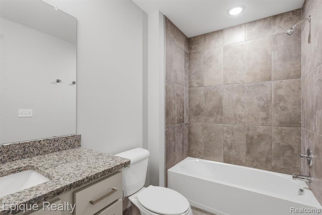 25558 Grandview Lane # 38
