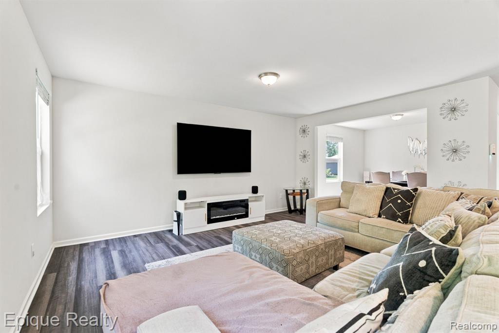 2360 Scenic Hollow Drive