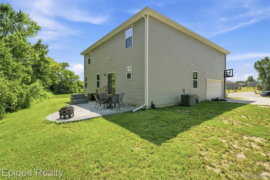 2360 Scenic Hollow Drive