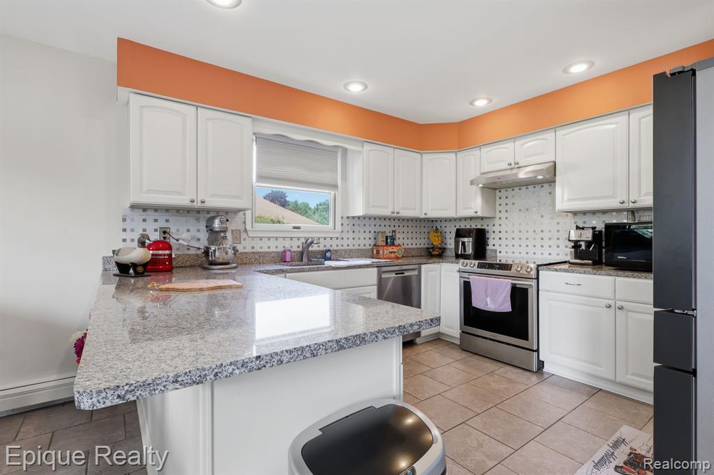 4049 Blue River Drive