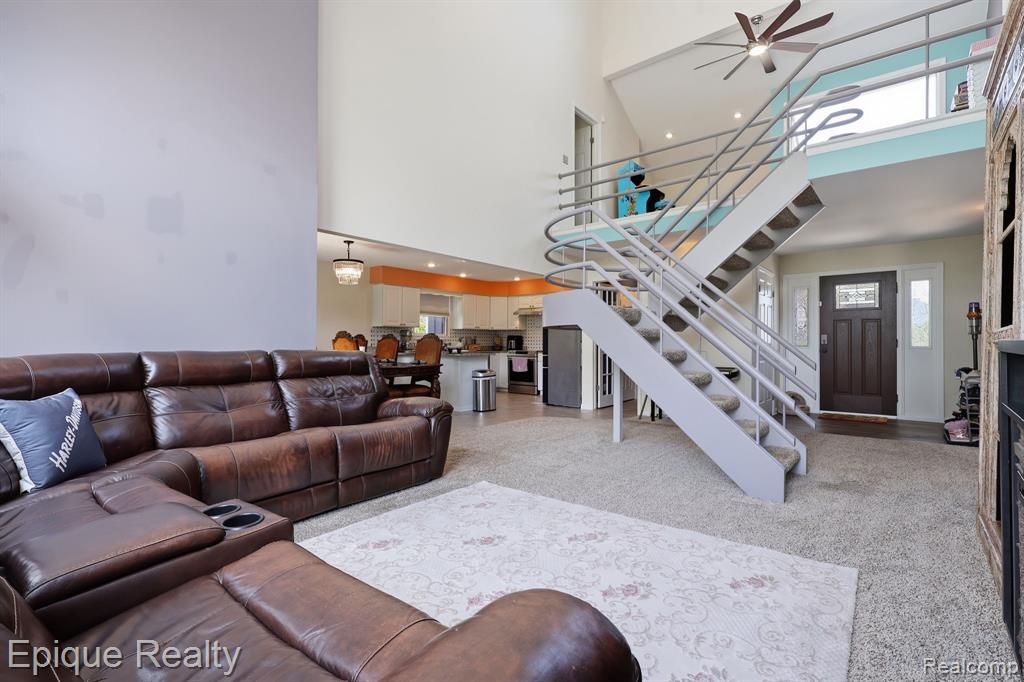 4049 Blue River Drive