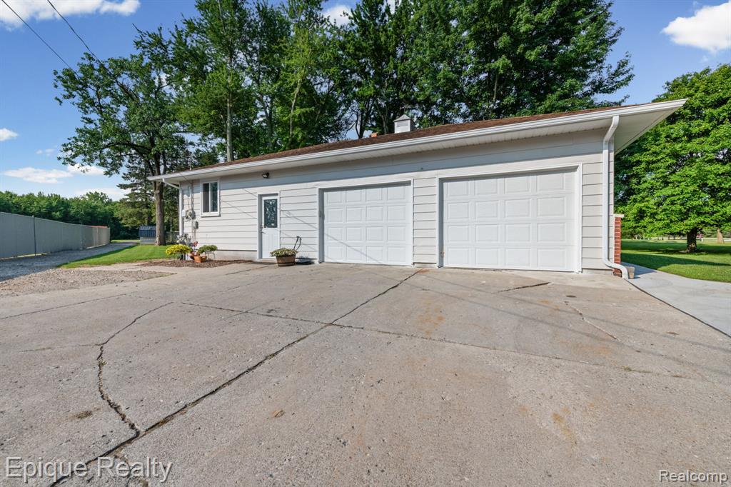 5155 Gratiot Avenue
