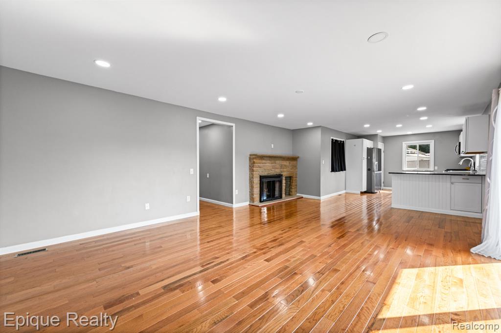 5155 Gratiot Avenue