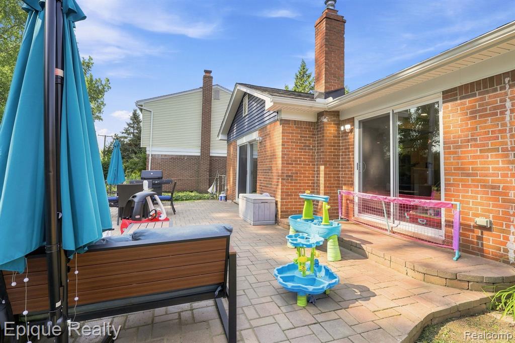 35226 Collingwood Drive