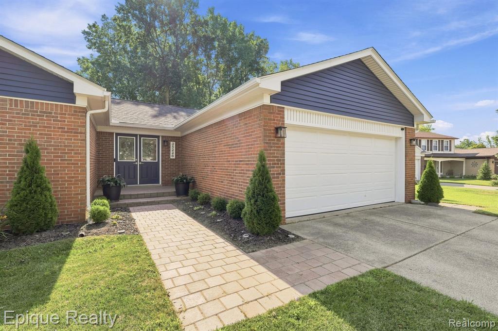 35226 Collingwood Drive