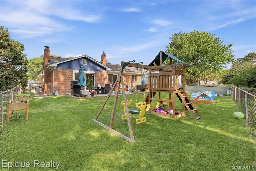 35226 Collingwood Drive