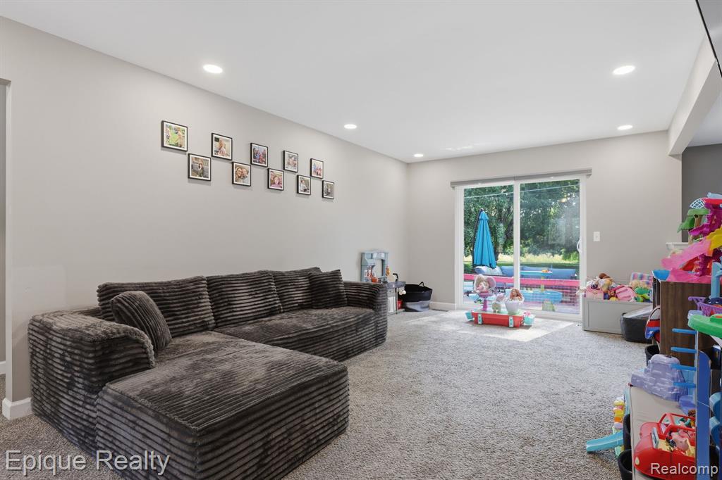35226 Collingwood Drive