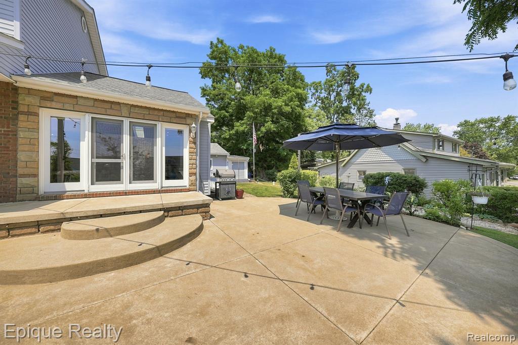 1642 Delmonte Street